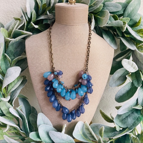 Jewelry - Shades Of Blue Teardrop Statement Necklace!